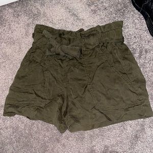 Wonen’s high wasted shorts